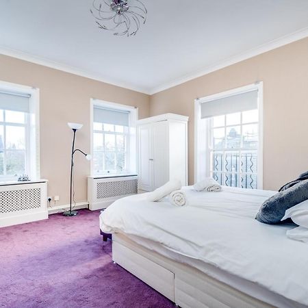 Wakefield Town House Villa ภายนอก รูปภาพ
