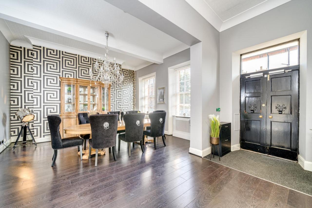 Wakefield Town House Villa ภายนอก รูปภาพ